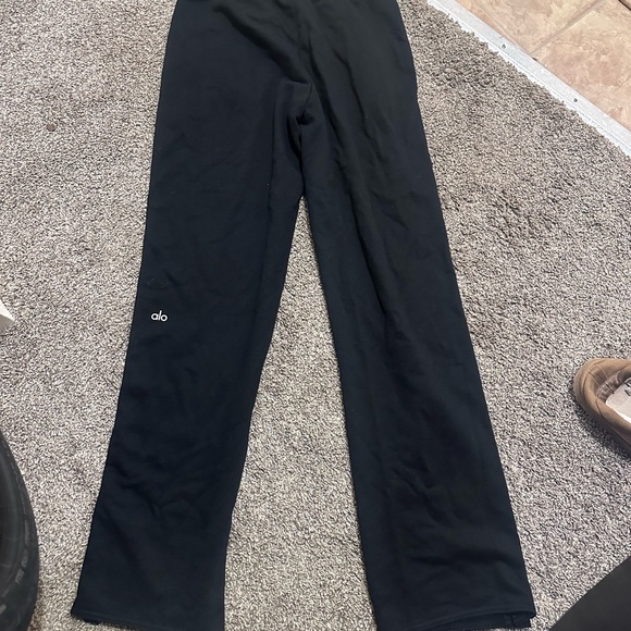 Alo yoga sweatpants - Picture 3 of 6